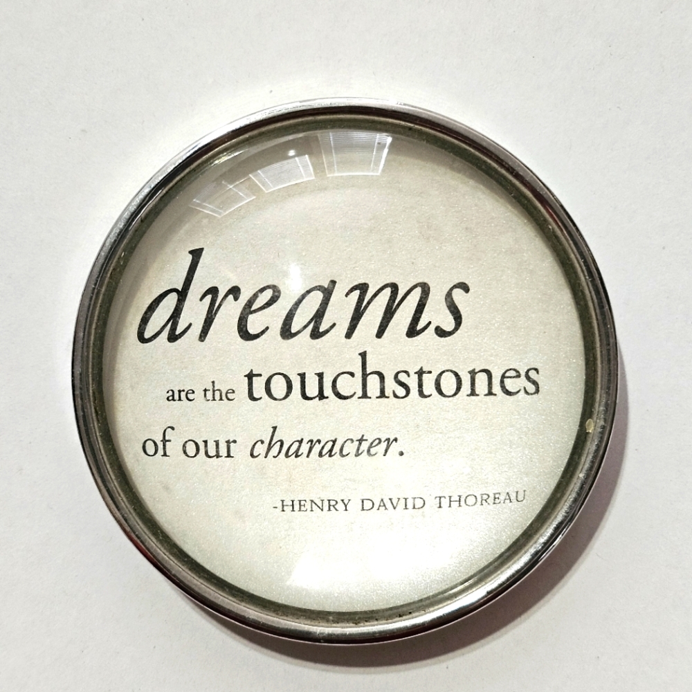 Sacchi paperweight with quote